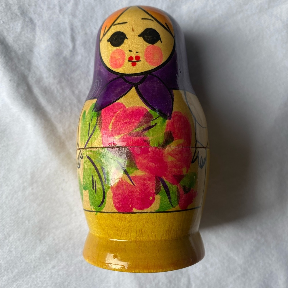 Russian stacking doll x5